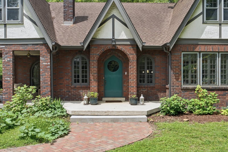 1203 Mcgavock Pike, Nashville, TN 37216