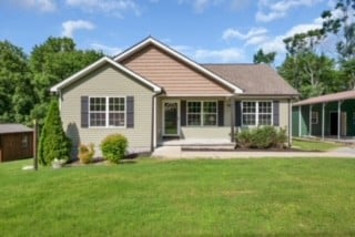 1315 North Charlotte St, Dickson, TN 37055