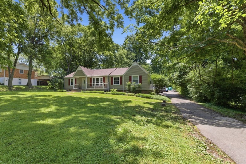 746 Greymont Dr, Nashville, TN 37217