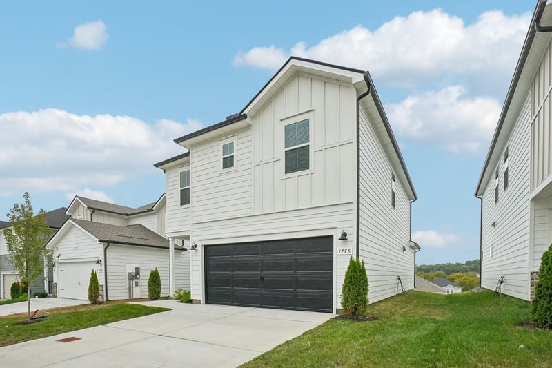 1778 Flora Grv, Hermitage, TN 37076