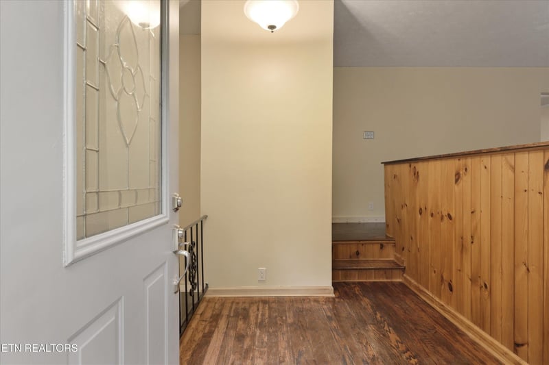 1117 Rain Tree Rd, Knoxville, TN 37923