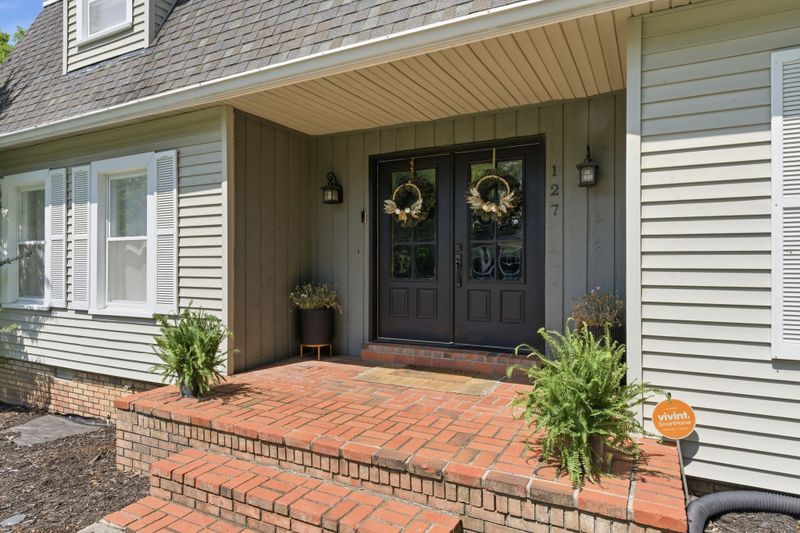 127 Nathan Forest Dr, Hendersonville, TN 37075