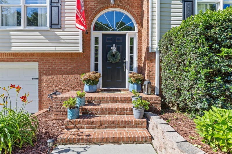105 Creekside Dr, Dalton, GA 30720