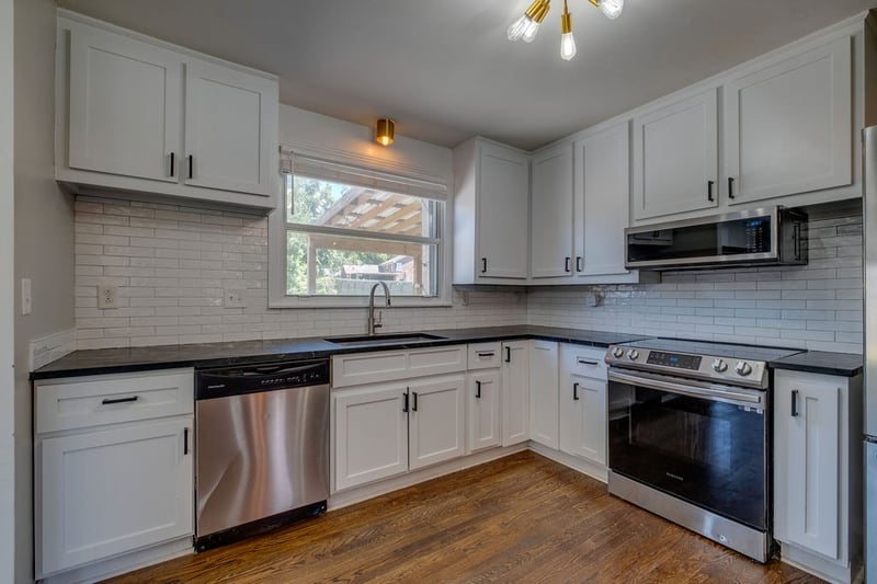 2700 Lakeland Dr, Nashville, TN 37214