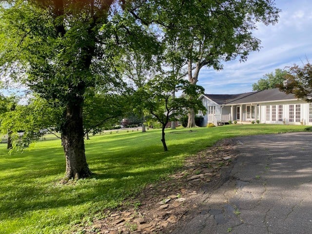121 Vaughns Gap Rd, Nashville, TN 37205