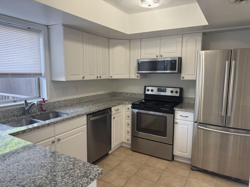 450 Huntington Ridge Dr, Nashville, TN 37211