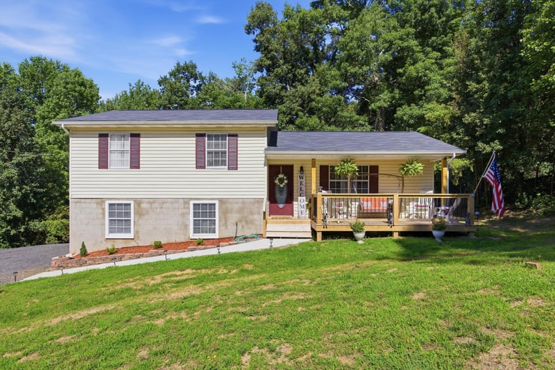 41 Ronnie Ln, Tunnel Hill, GA 30755