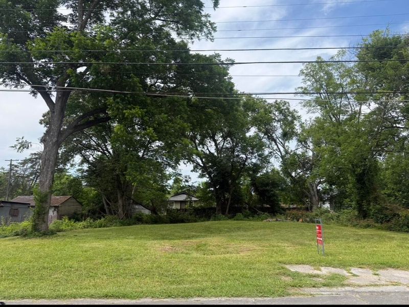 527 W Gordon Ave, Rossville, GA 30741