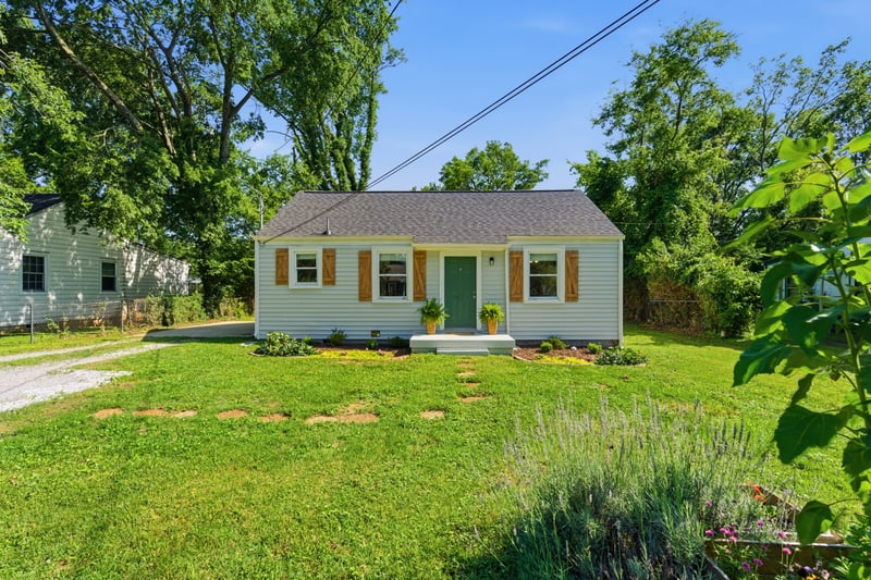 93 Jay St, Nashville, TN 37210