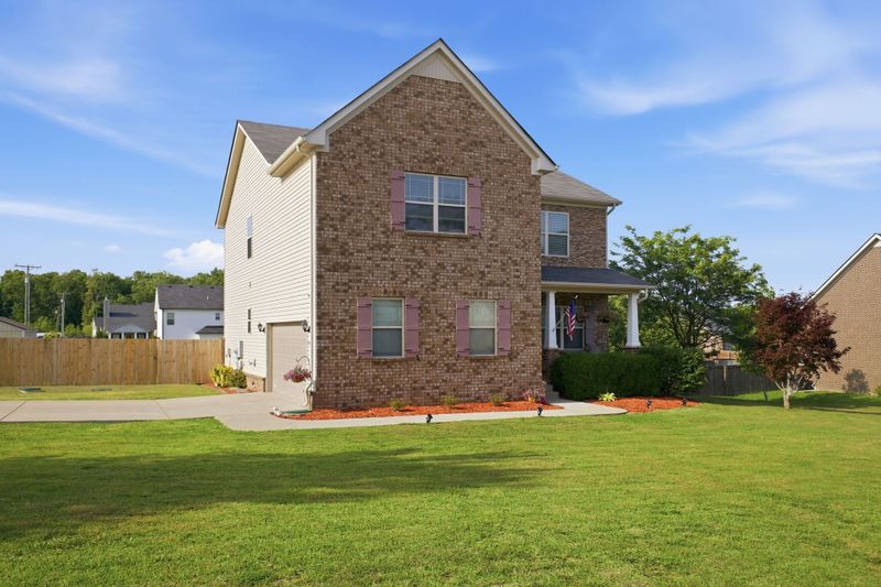 1026 Pinnacle Hills Dr, Murfreesboro, TN 37128