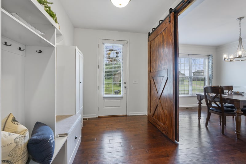 137 Burntash Ln, Hendersonville, TN 37075