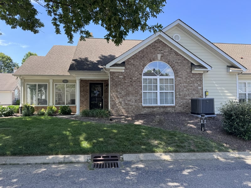 825 Browns Ln #301, Gallatin, TN 37066