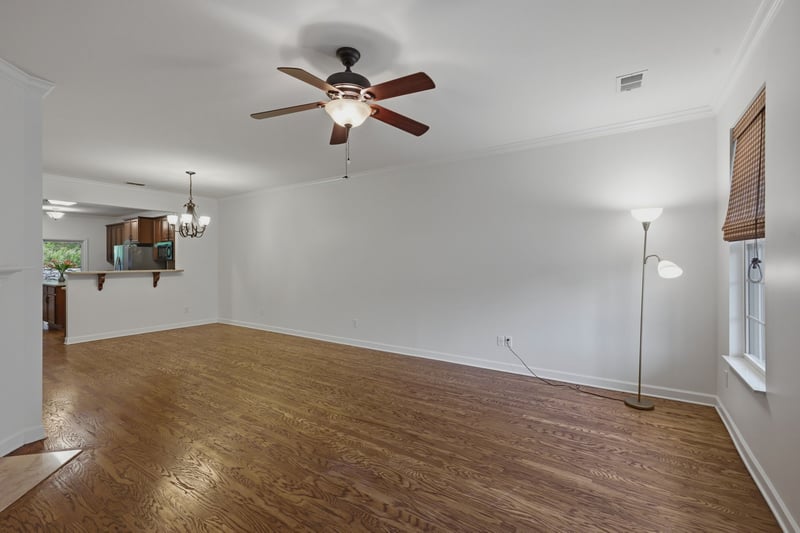 2043 Traemoor Village Dr, Nashville, TN 37209
