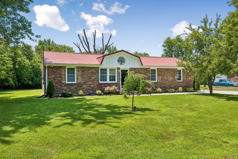 1105 Goose Bay Rd, Ashland City, TN 37015