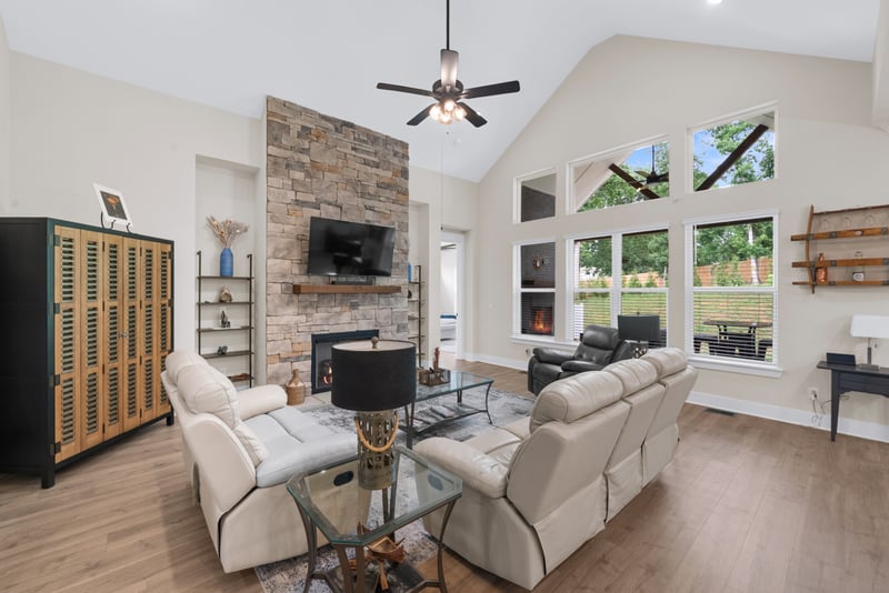 7231 Richvale Dr, Fairview, TN 37062