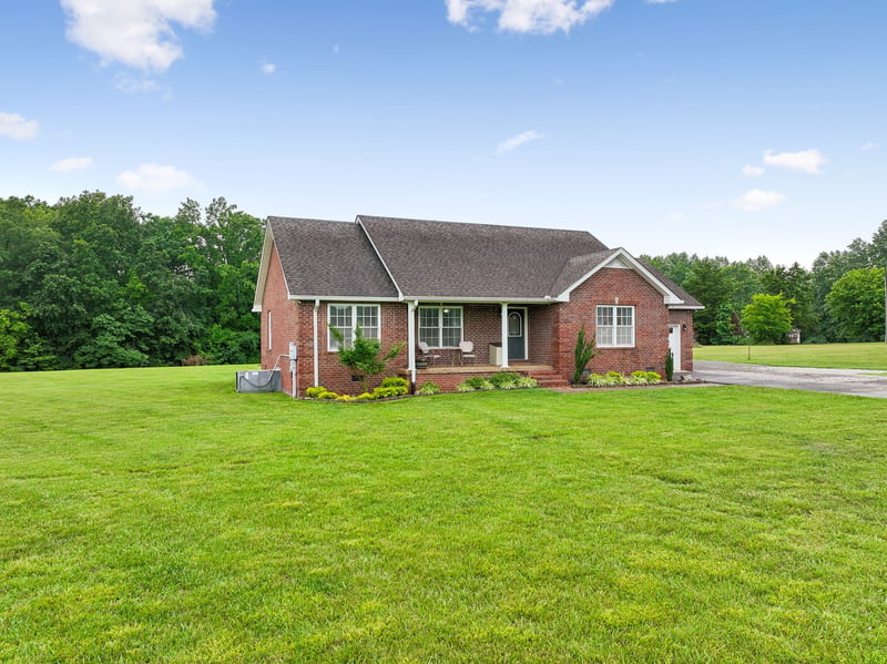 1363 Mount Vernon Rd, Bethpage, TN 37022