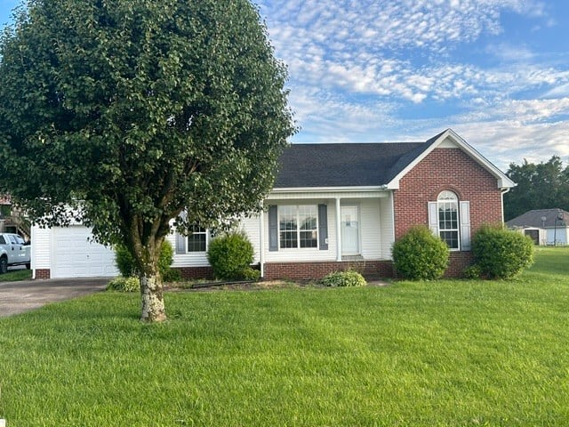 4010 Fleetwood Dr, Westmoreland, TN 37186