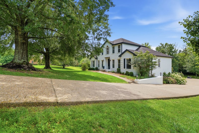 1308 Teddys Pl, Mount Juliet, TN 37122