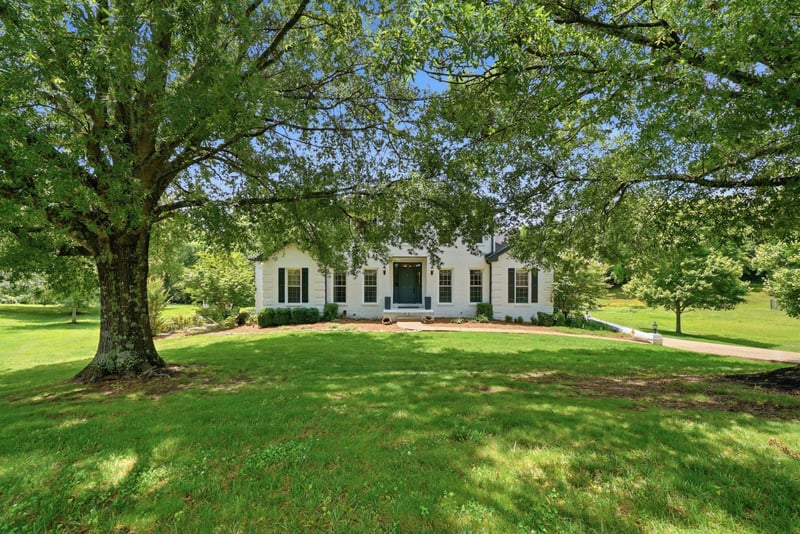 1308 Teddys Pl, Mount Juliet, TN 37122