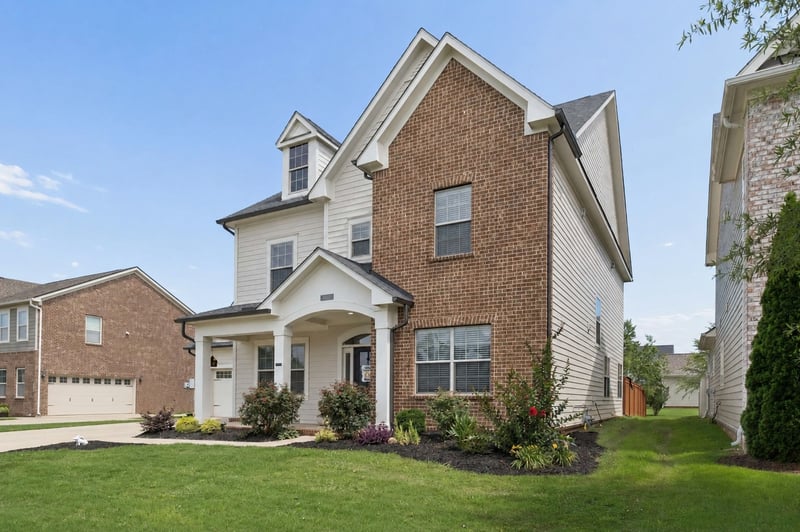 807 Sapphire Dr, Murfreesboro, TN 37128