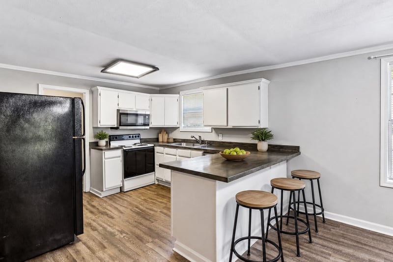 517 W 5th St, Columbia, TN 38401