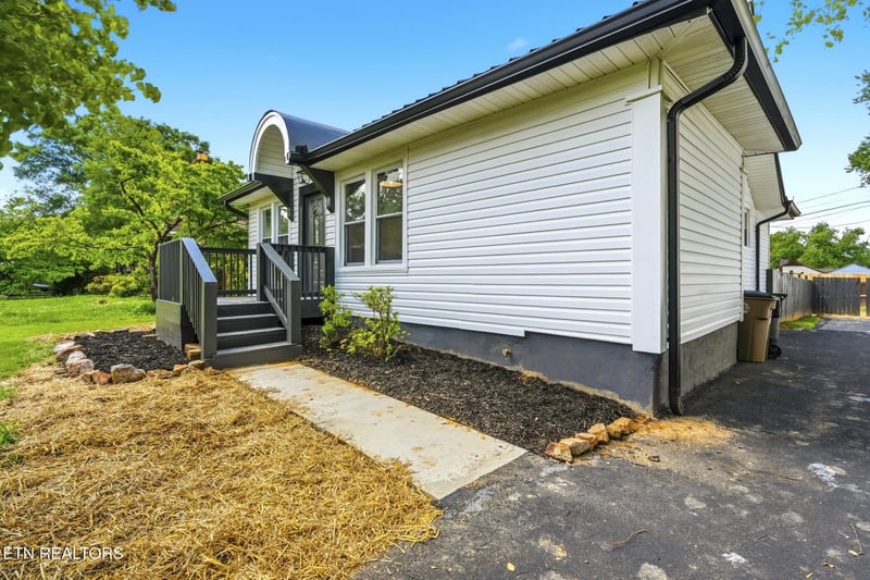 3317 Monmouth St, Knoxville, TN 37917