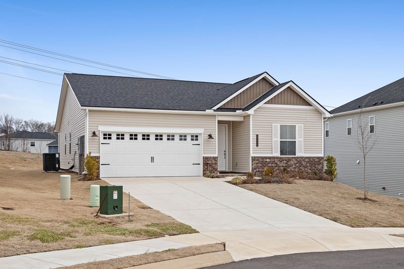 3316 Laurel Brook Ct, Columbia, TN 38401