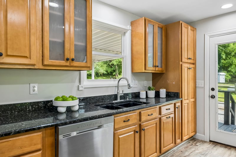 2632 Owens Dr, Santa Fe, TN 38482