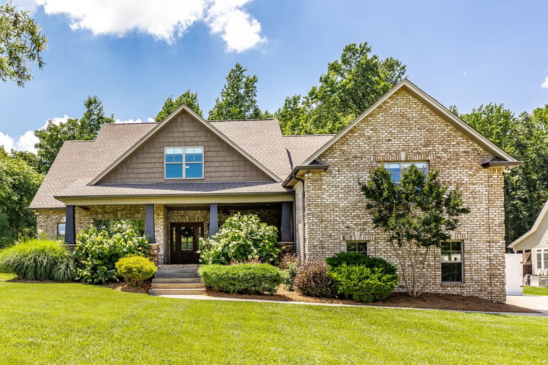 1954 Lake Rd, Greenbrier, TN 37073