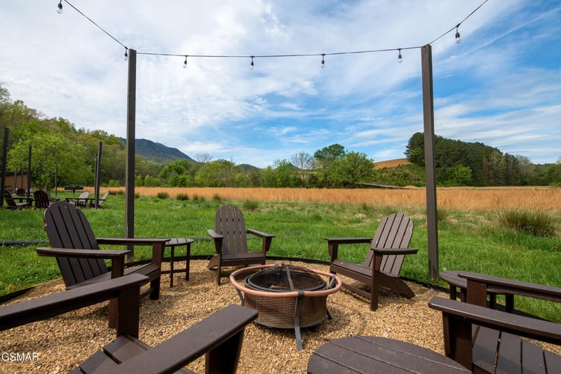 984 Goose Gap Rd #9, Sevierville, TN 37876