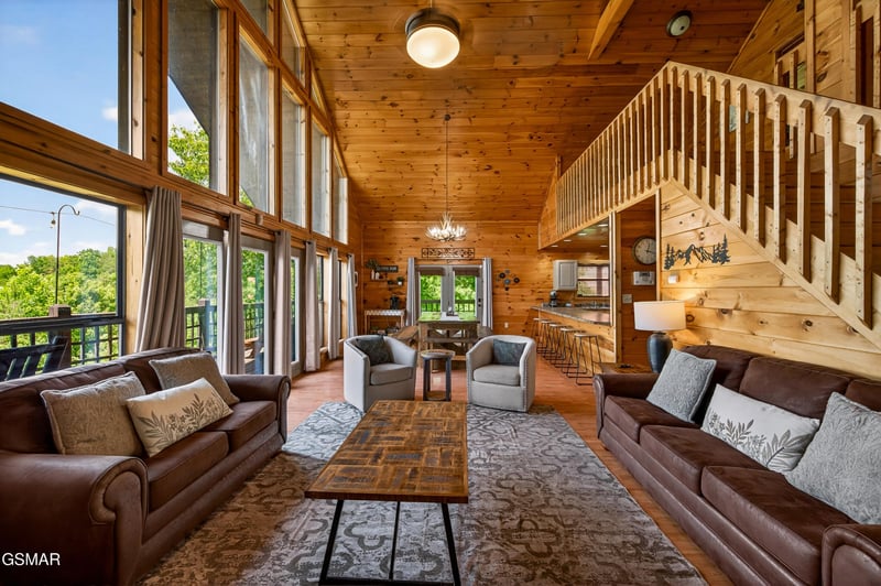 2428 Breezy Rd, Sevierville, TN 37876