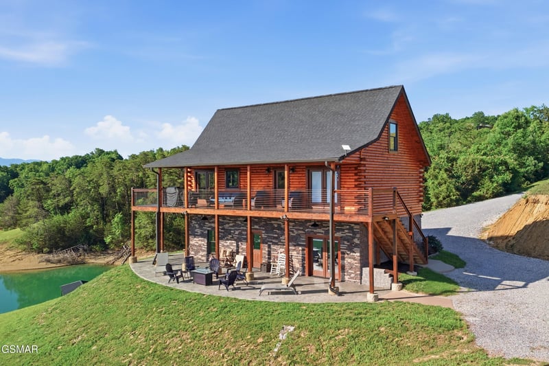 375 Perry Branch Way, Sevierville, TN 37876
