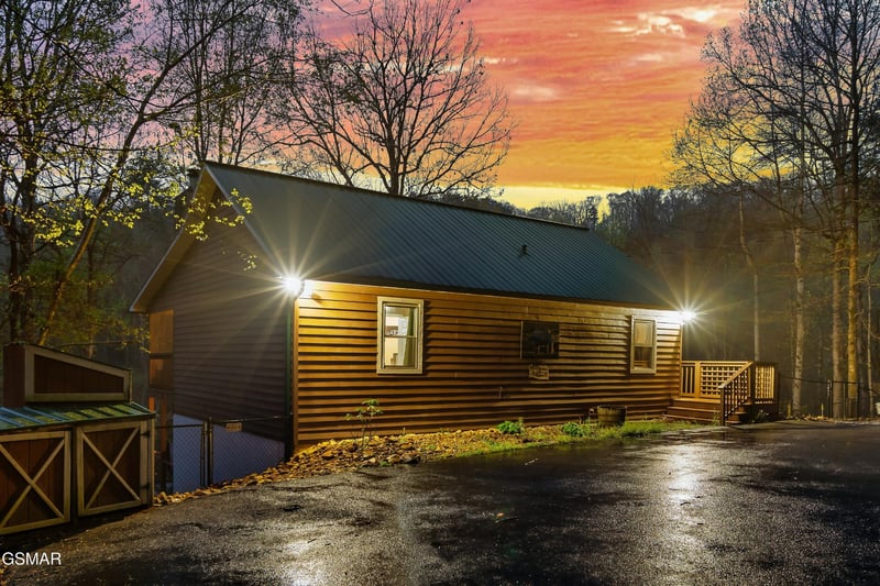 1544 Deer Browse Way, Sevierville, TN 37876