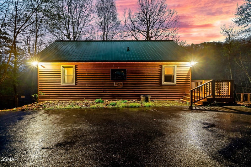 1544 Deer Browse Way, Sevierville, TN 37876