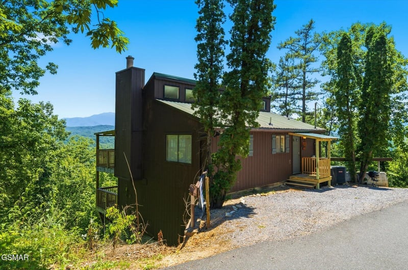1846 Blue Tick Way, Sevierville, TN 37876