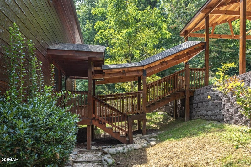 3103 Perry Circle Ln, Sevierville, TN 37862