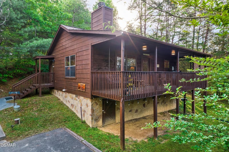 2619 Thad Trl, Sevierville, TN 37876