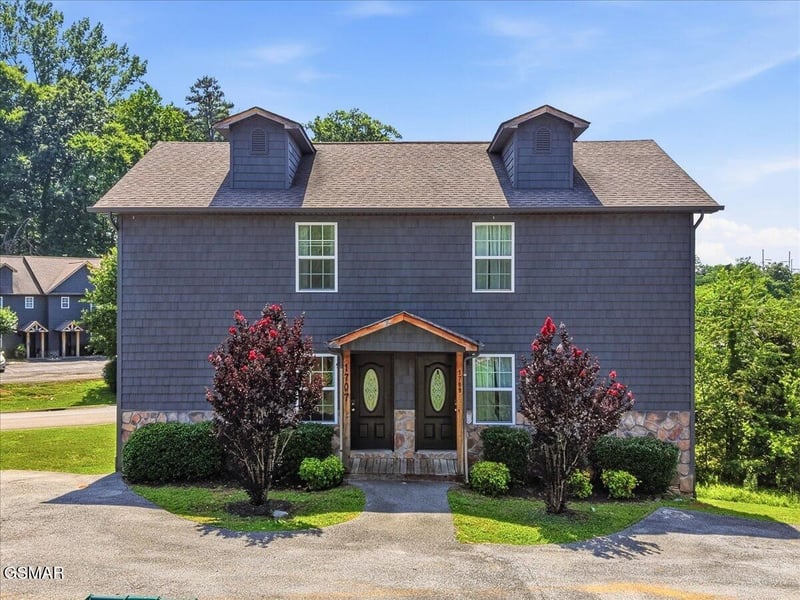1707 Willow Trace Ct, Sevierville, TN 37862