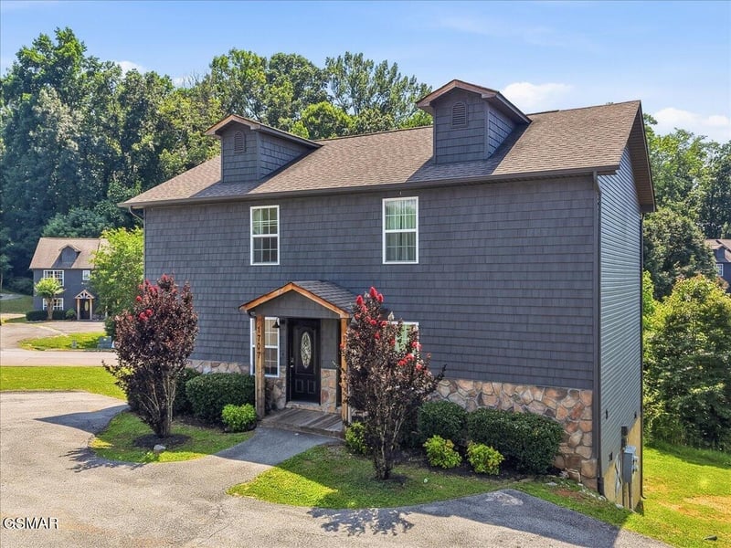 1707 Willow Trace Ct, Sevierville, TN 37862
