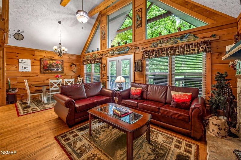 3628 Country Pines Way, Sevierville, TN 37876