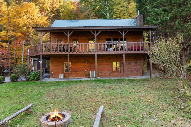 4094 Hickory Hollow Way, Sevierville, TN 37862