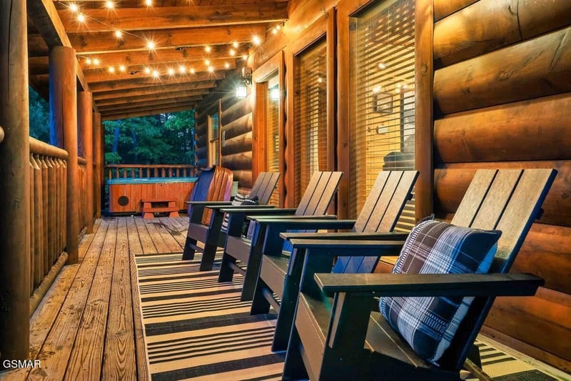 2016 Bear Haven Way, Sevierville, TN 37876