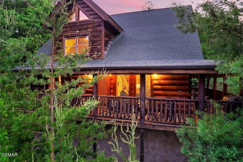 2016 Bear Haven Way, Sevierville, TN 37876