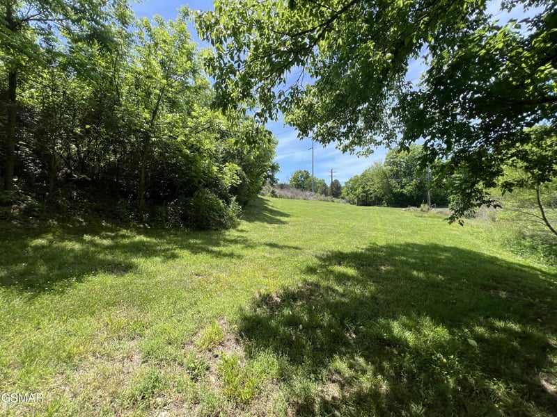 4 Wilson Rd, Sevierville, TN 37862