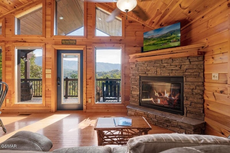 4235 Round Top Way, Sevierville, TN 37862
