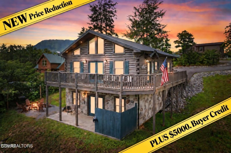 705 Rondayview Ln, Sevierville, TN 37876
