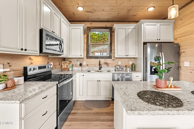 2129 Rabbit Point Way, Sevierville, TN 37876