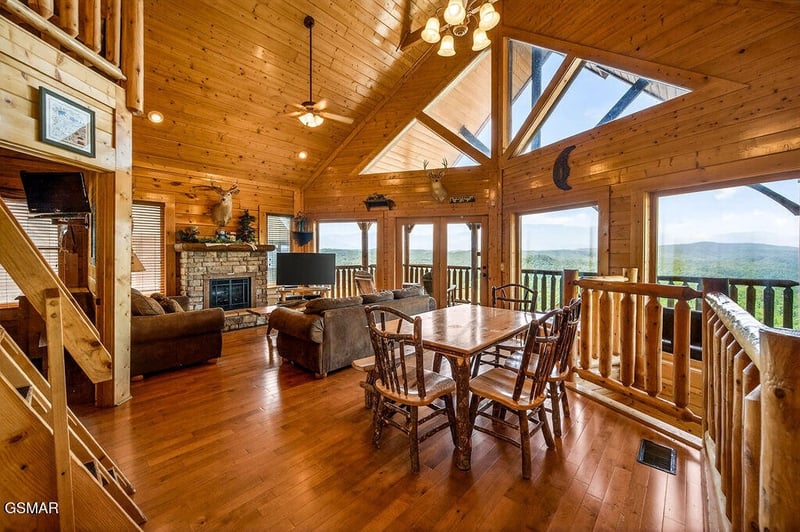 2214 Towering Hemlock Dr, Sevierville, TN 37876