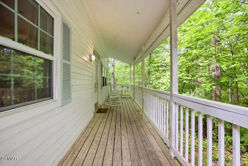 4340 Lakeshore Ave, Sevierville, TN 37876