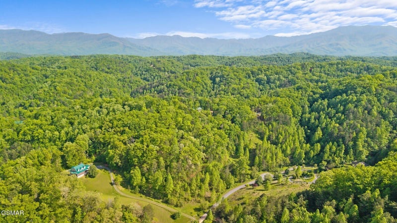 2268 Rex Ln, Sevierville, TN 37876